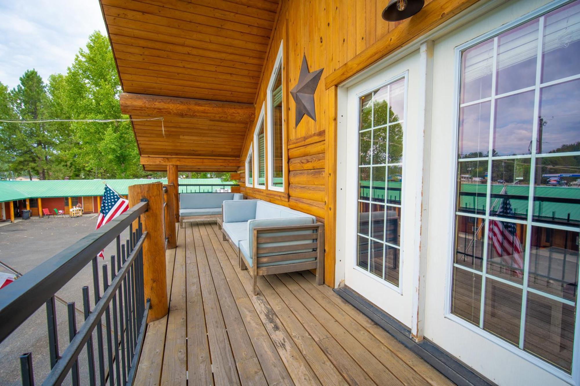 Alpine Lodge Hotel Cascade Kültér fotó