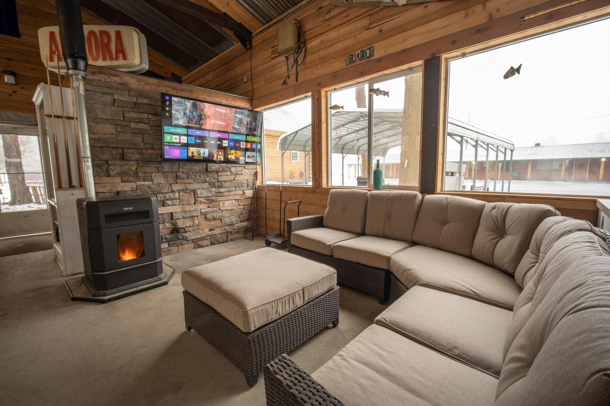 Alpine Lodge Hotel Cascade Kültér fotó